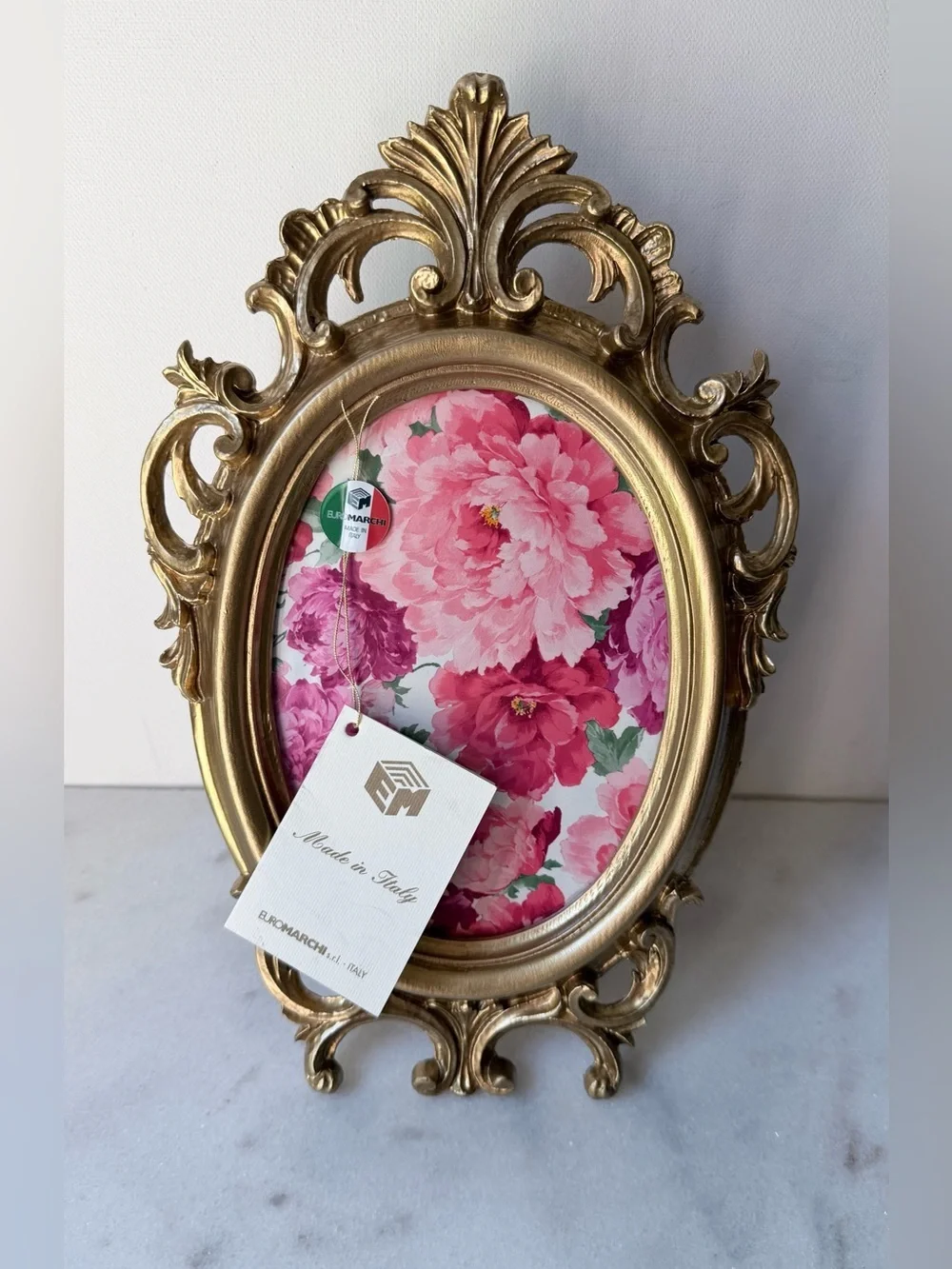 Gold Ornate Oval Decorative Frame carved wood made in Italy